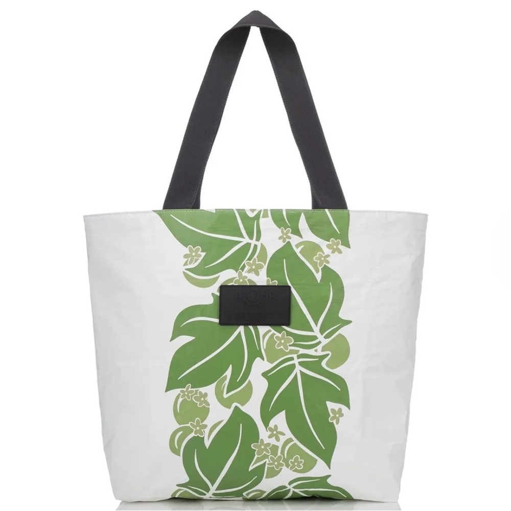 Aloha Collection Limited Edition Molokaʻi Kukui 23' Day Tripper Tote Bag